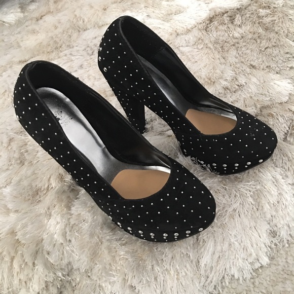 Black Studded Faux Suede Platform Pumps Size 7 - Picture 2 of 7